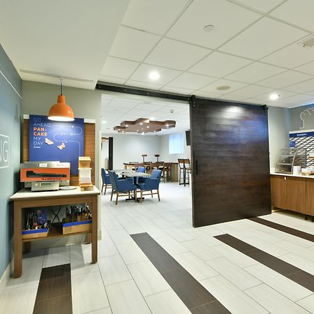 Holiday Inn Express Staten Island West, An Ihg Hotel New York City Exterior photo