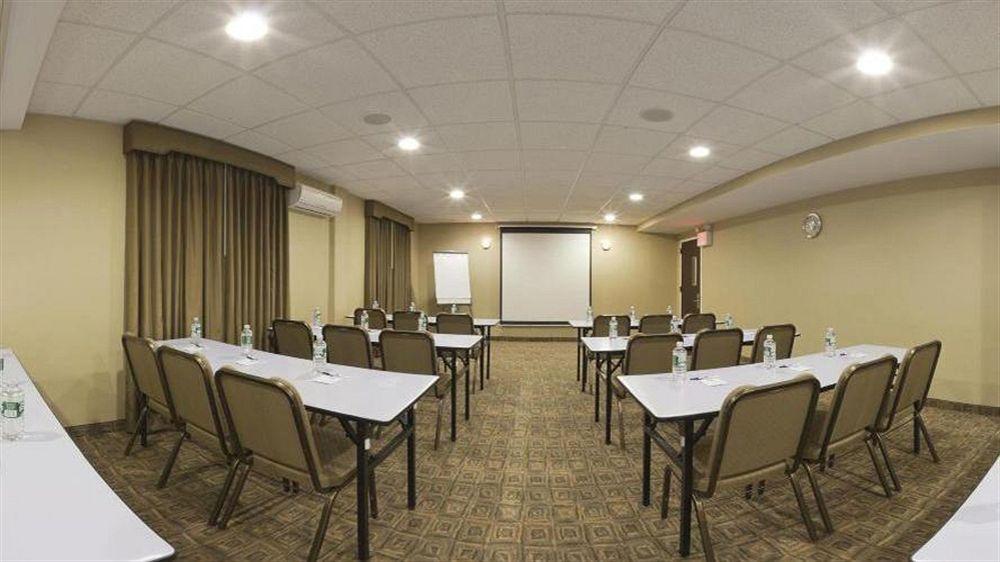 Holiday Inn Express Staten Island West, An Ihg Hotel New York City Exterior photo