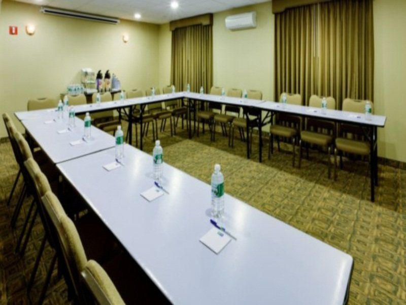 Holiday Inn Express Staten Island West, An Ihg Hotel New York City Exterior photo